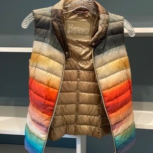 HERNO vest in size small